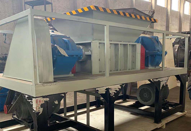 Tyre Shredder Machine