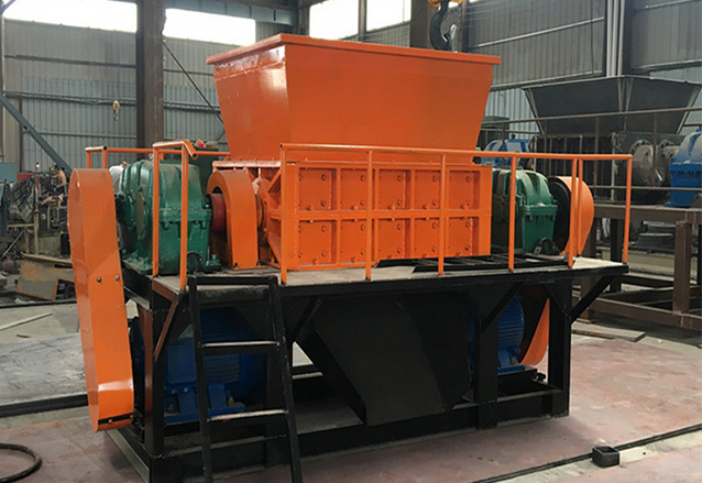 Tyre Shredder Machine